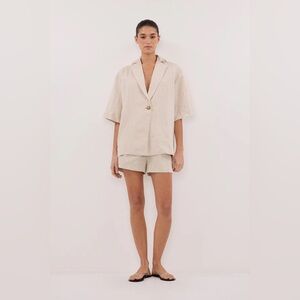 Nwt dissh Cory shorts - us 6 / AUS 10